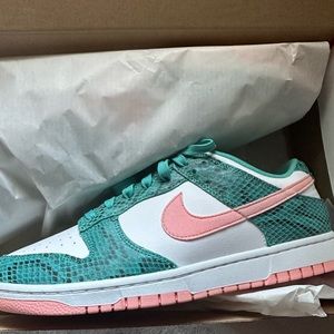 Nike Dunk Low ME Washed Teal Snakeskin Size 11